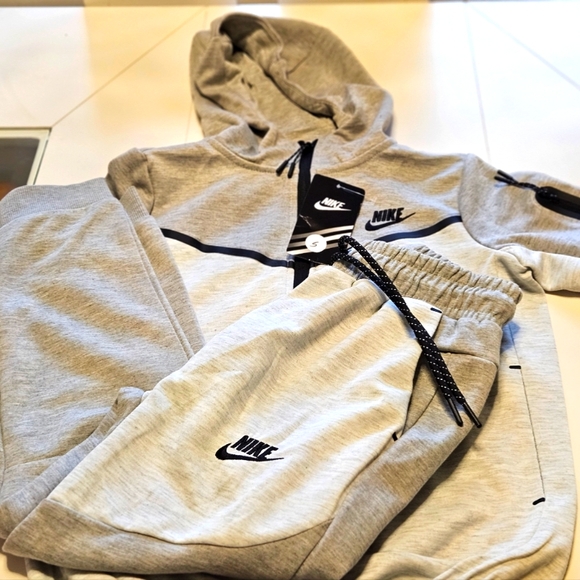 Sweatsuit